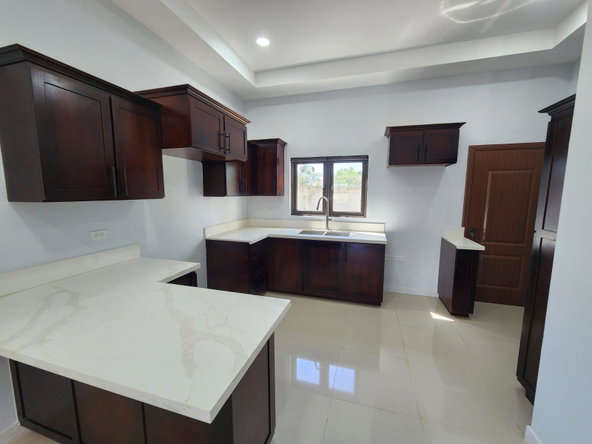 Sixth image of 40 Oak Estate in Greater Portmore, St. Catherine, Jamaica - property is For Rent
