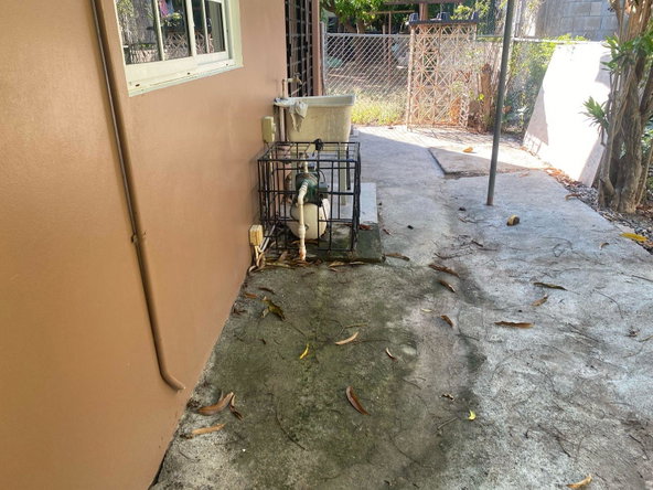 Fifth image of 483 Mammee Close, Portmore pi in Greater Portmore, St. Catherine, Jamaica - property is For Rent