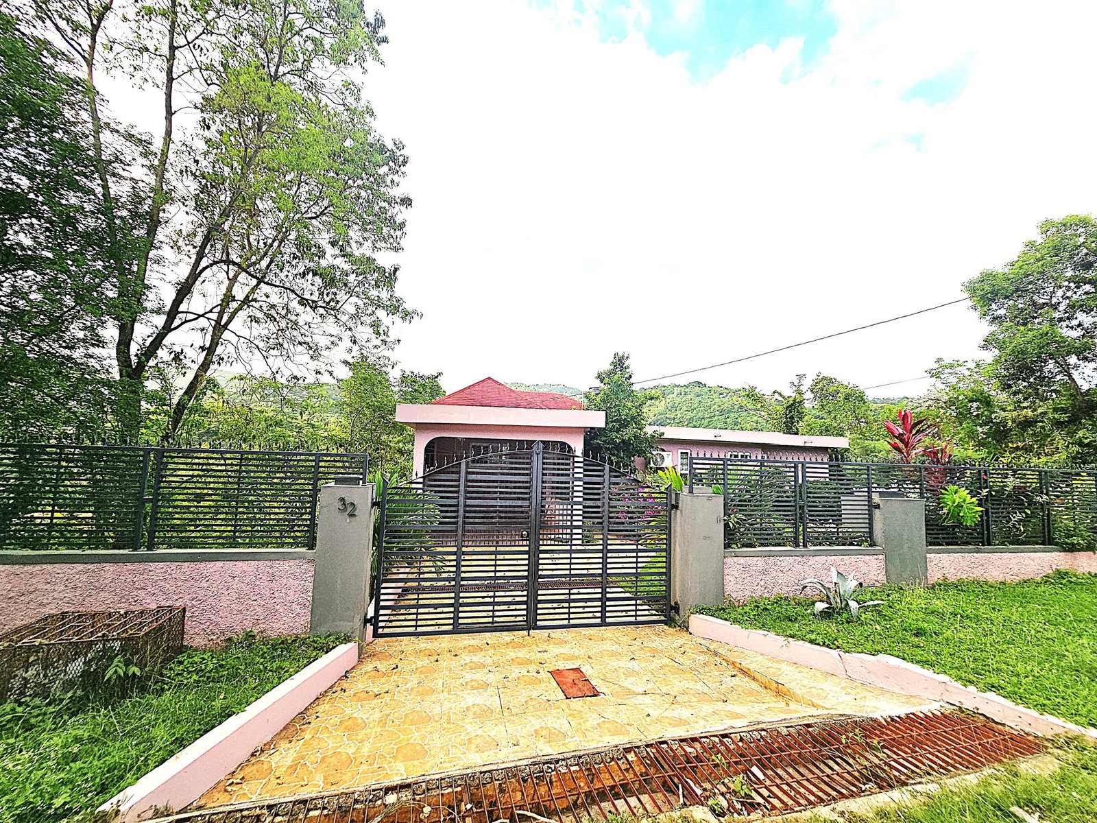 Third image of 32 Asquith Drive in Red Hills, St. Andrew, Jamaica - property is For Sale