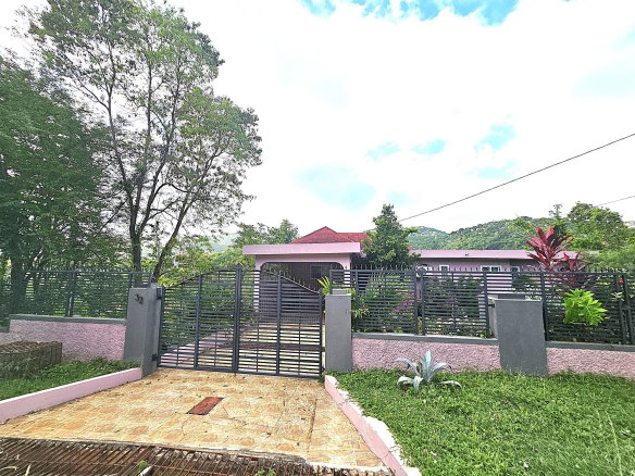First image of 32 Asquith Drive in Red Hills, St. Andrew, Jamaica - property is For Sale