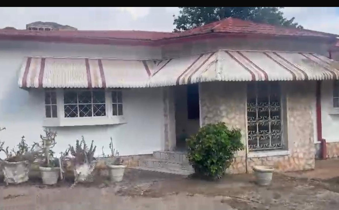 Fifth image of 139 Dunrobin Eve Close in Mandeville, Manchester, Jamaica - property is For Sale