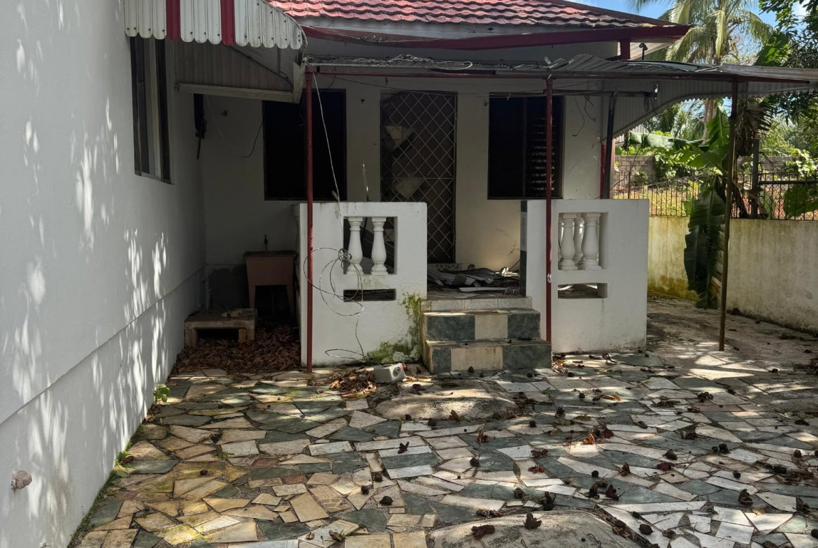 Eighth image of 139 Dunrobin Eve Close in Mandeville, Manchester, Jamaica - property is For Sale