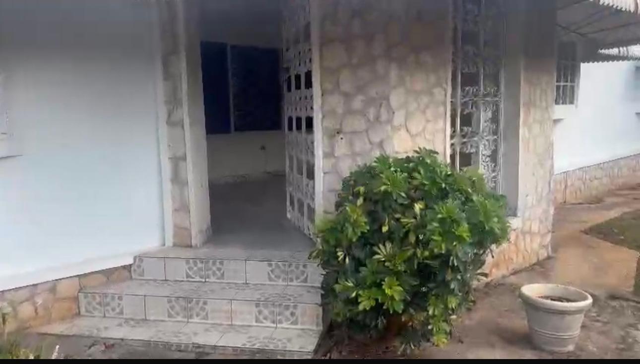 Ninth image of 139 Dunrobin Eve Close in Mandeville, Manchester, Jamaica - property is For Sale