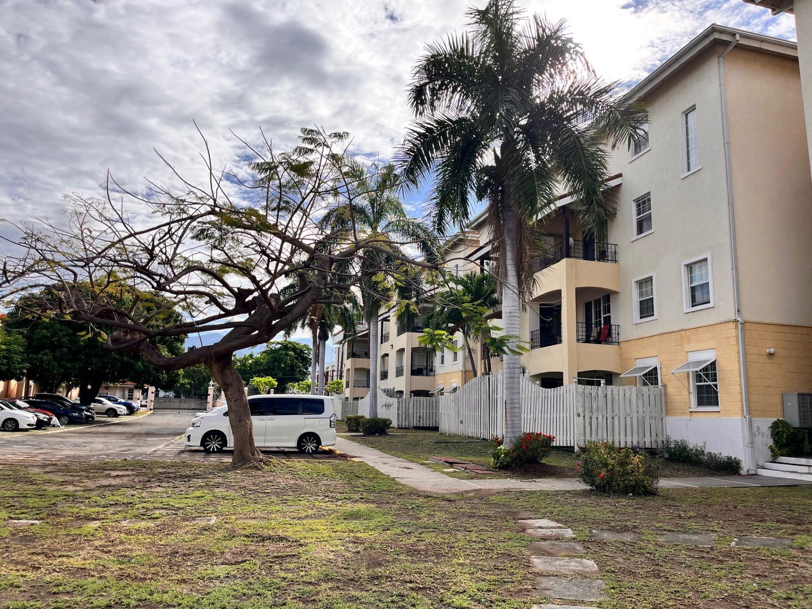 Charming-Ground-Floor-Apartment-for-Sale-in-St.-Andrew-Jamaica-9a-5-Winchester-Road Twenty-Fifth image of 9a-5 Winchester Road in Kingston 10, St. Andrew, Jamaica - property is For Sale