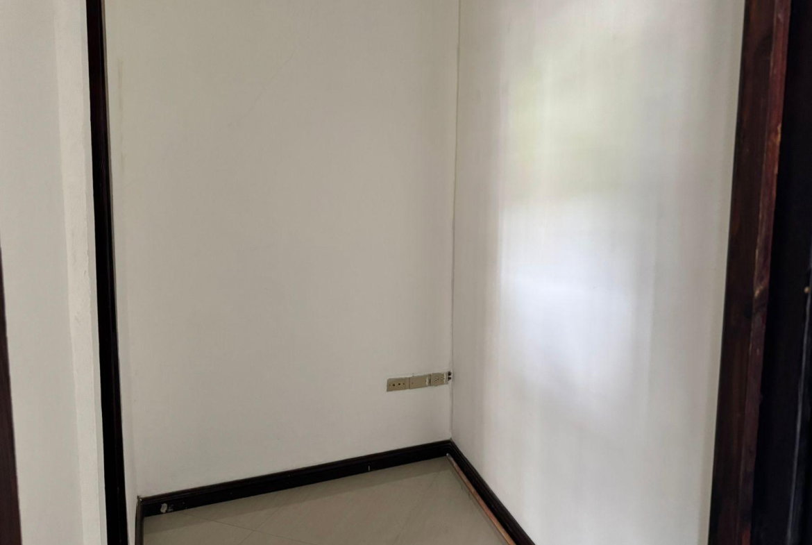 Seventh image of 15-1 Stanton Terrace, Kingston in Kingston 6, St. Andrew, Jamaica - property is For Rent