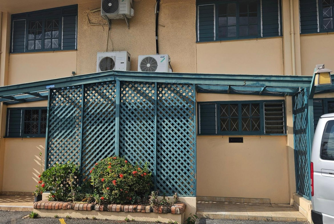 First image of 1d-e Braemar Avenue in Kingston 10, St. Andrew, Jamaica - property is For Rent