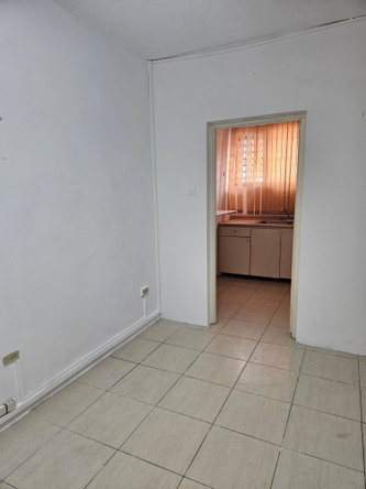 Seventh image of 1d-e Braemar Avenue in Kingston 10, St. Andrew, Jamaica - property is For Rent