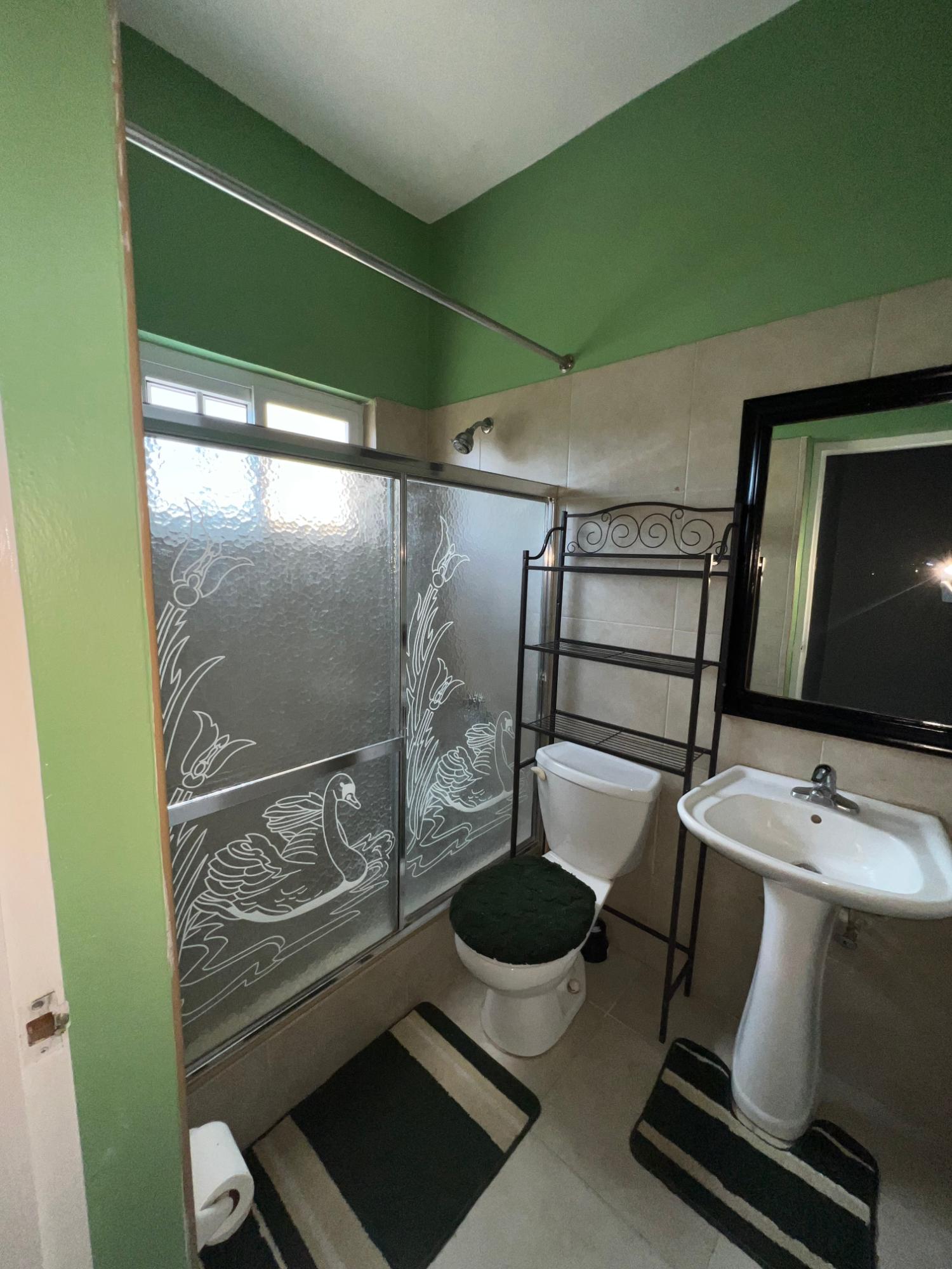 Fifth image of 15-14 Washington Drive, Kgn 10 in Kingston 10, St. Andrew, Jamaica - property is For Rent