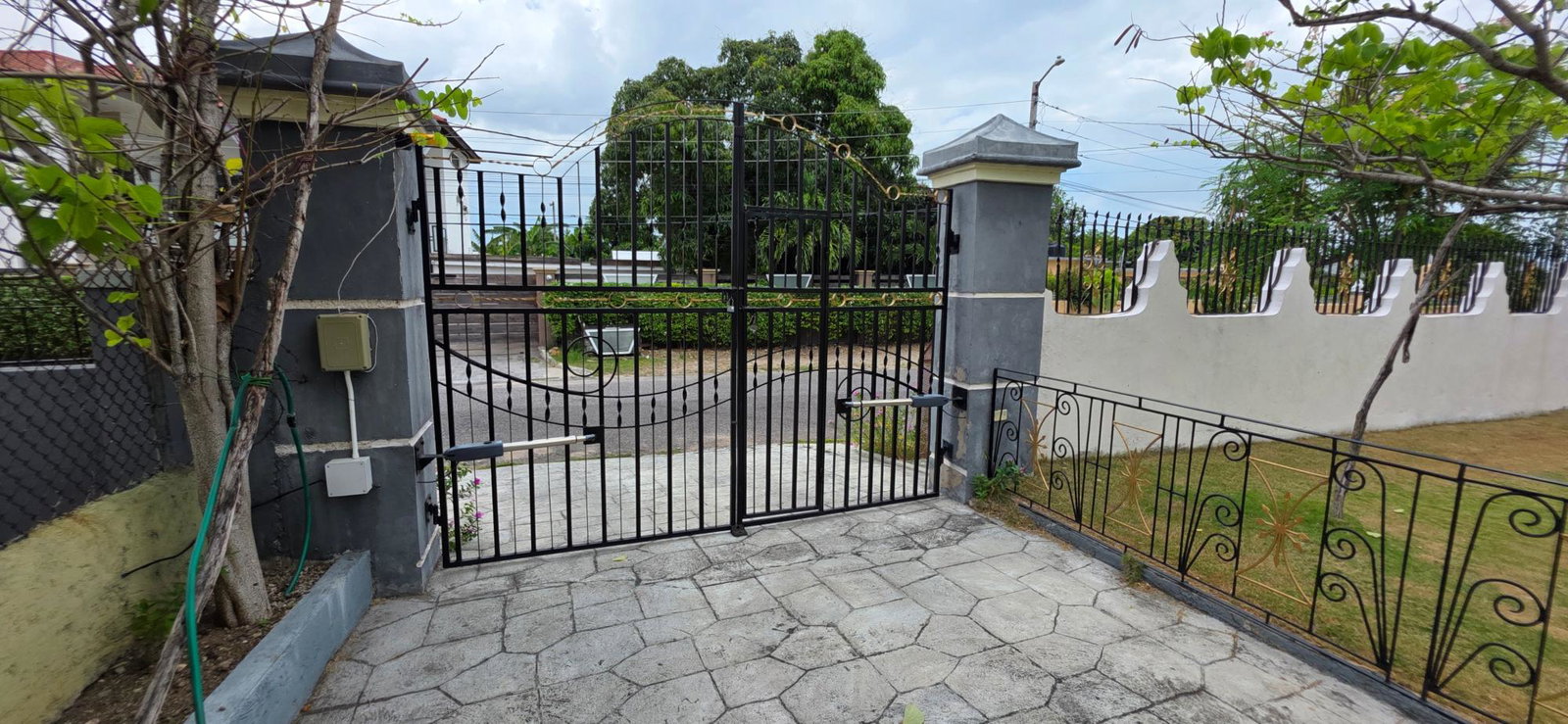 Second image of C-2f Woodlawn Ave in Kingston 19, St. Andrew, Jamaica - property is For Rent