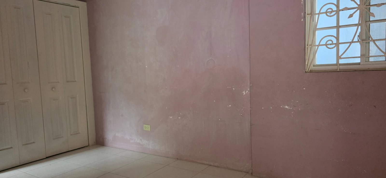 Sixth image of C-2f Woodlawn Ave in Kingston 19, St. Andrew, Jamaica - property is For Rent