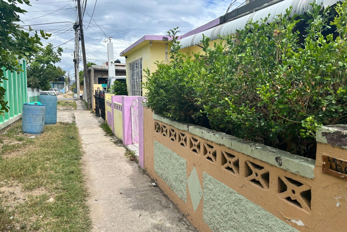 Third image of 355 Esperanzo Way in Bridgeport, St. Catherine, Jamaica - property is For Sale