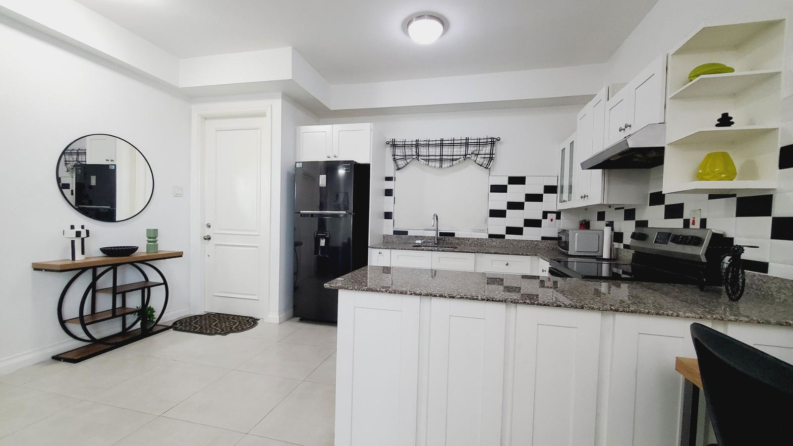 Third image of A304-10 Surbiton Road in Kingston 10, St. Andrew, Jamaica - property is For Rent