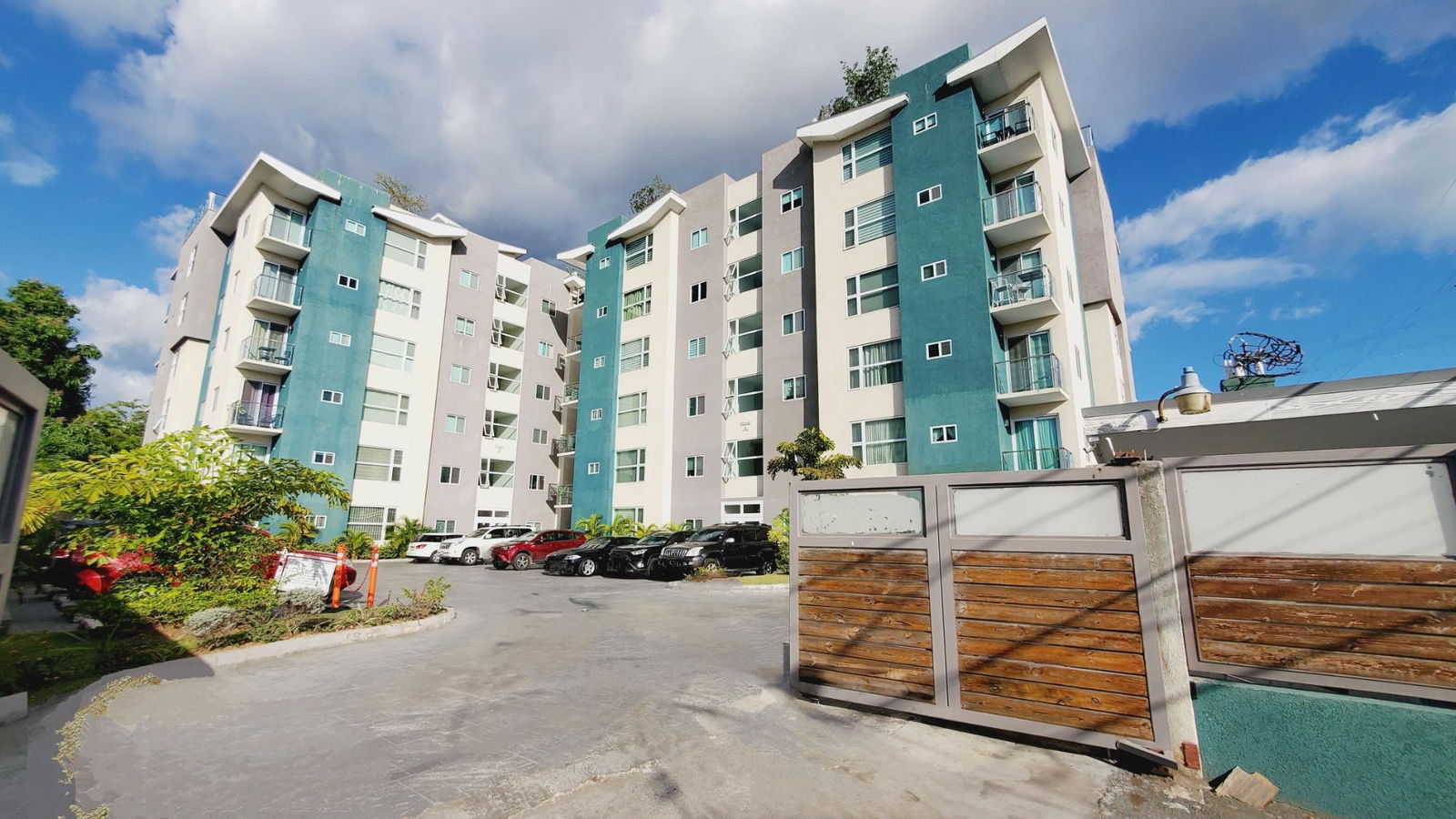 First image of A304-10 Surbiton Road in Kingston 10, St. Andrew, Jamaica - property is For Rent