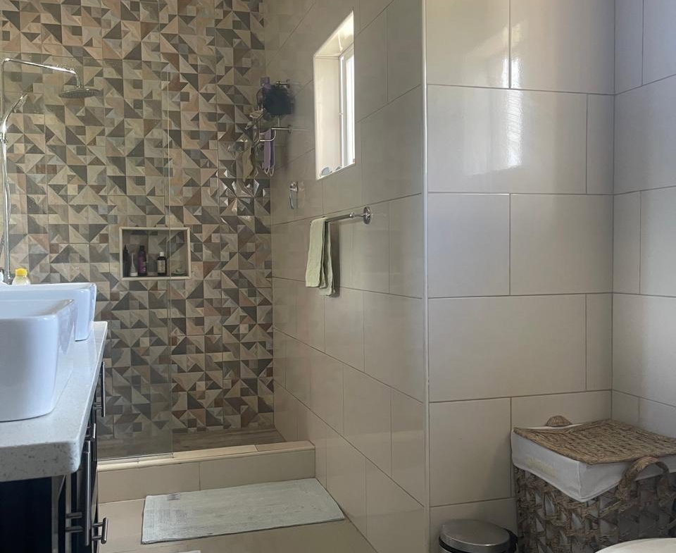 Eleventh image of Apt #5-11 1/2 Grosvenor Terrace in Kingston 8, St. Andrew, Jamaica - property is For Sale
