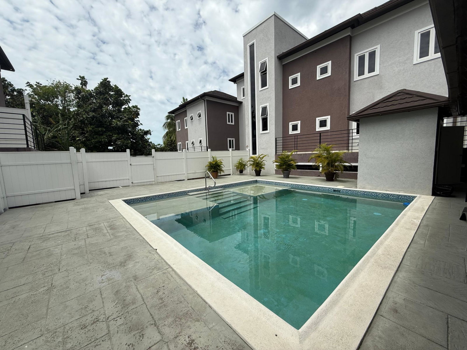 Seventh image of 12 Grosvenor Terrace in Kingston 9, St. Andrew, Jamaica - property is For Rent