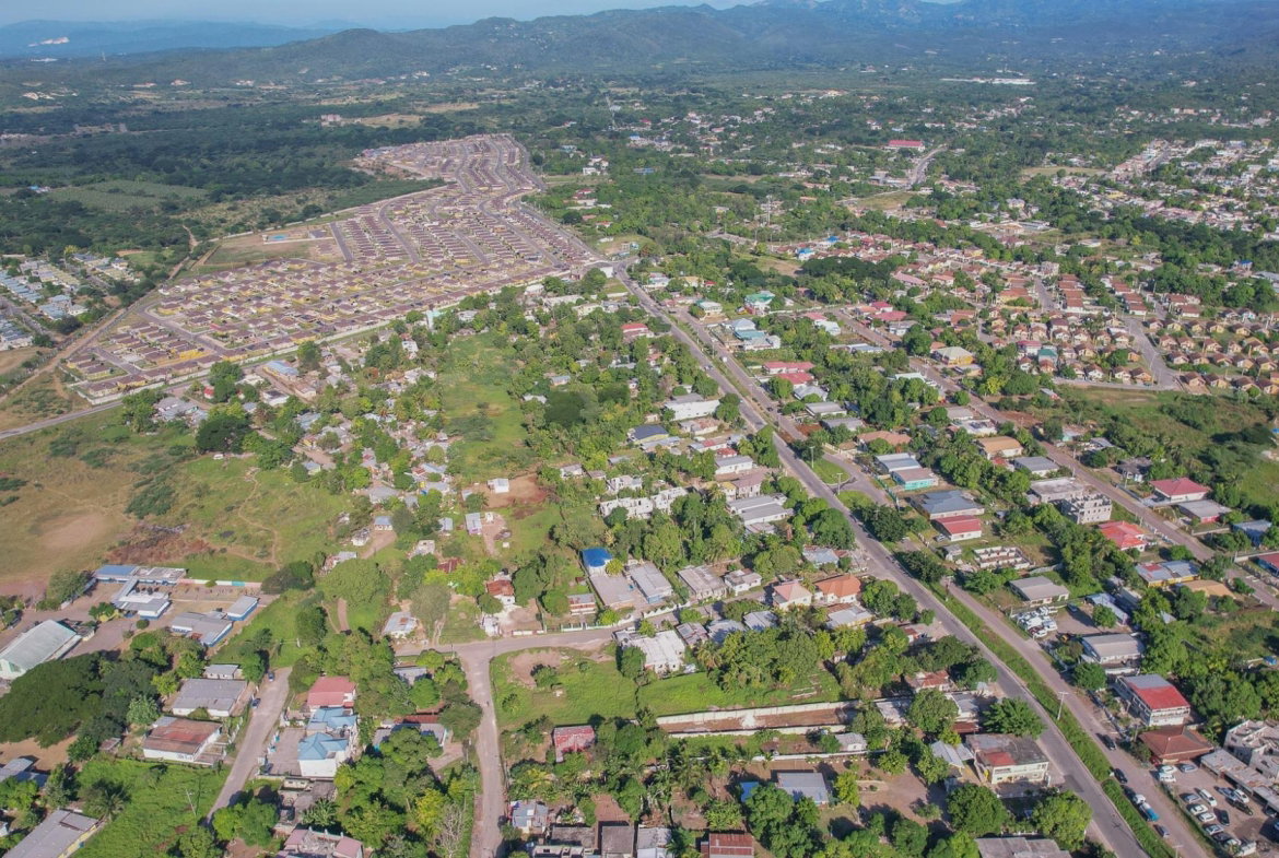 Thirteenth image of 33 Darlington Drive in Old Harbour, St. Catherine, Jamaica - property is For Sale