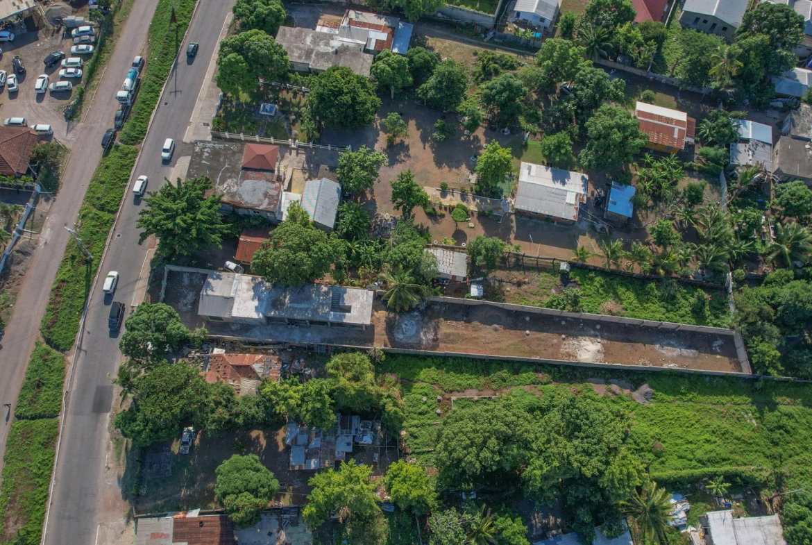 Ninth image of 33 Darlington Drive in Old Harbour, St. Catherine, Jamaica - property is For Sale