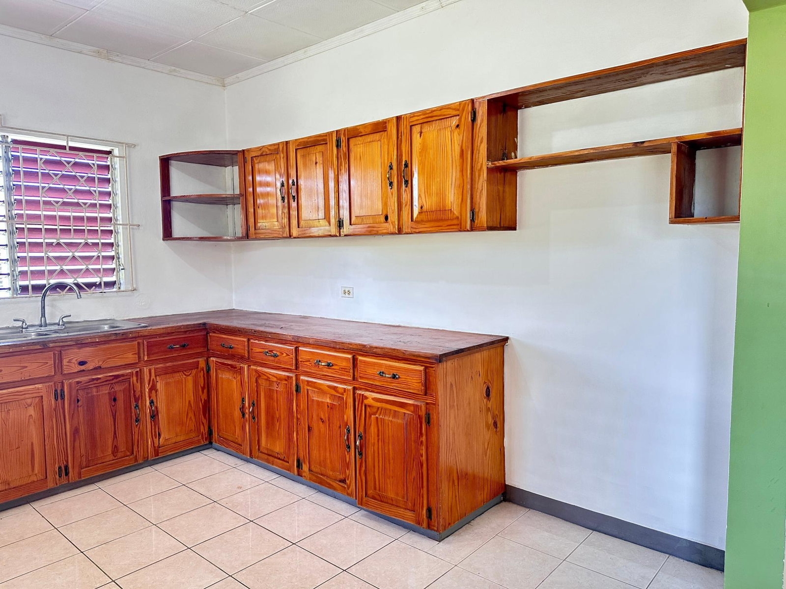 Fourth image of 117 Wellington Avenue in Linstead, St. Catherine, Jamaica - property is For Sale
