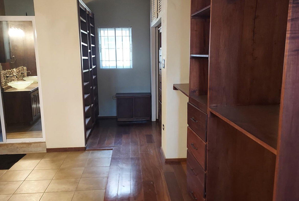 Eleventh image of 2-1a Upper Melwood Avenue in Kingston 8, St. Andrew, Jamaica - property is For Sale