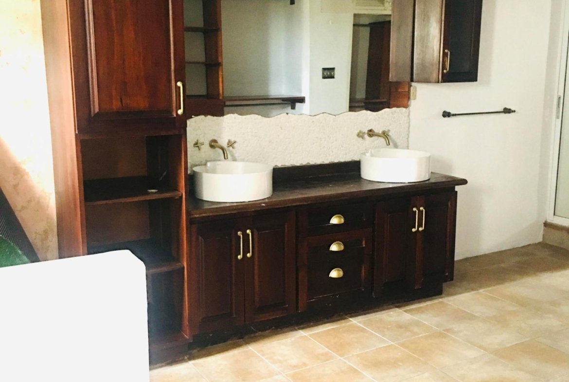 Tenth image of 2-1a Upper Melwood Avenue in Kingston 8, St. Andrew, Jamaica - property is For Sale