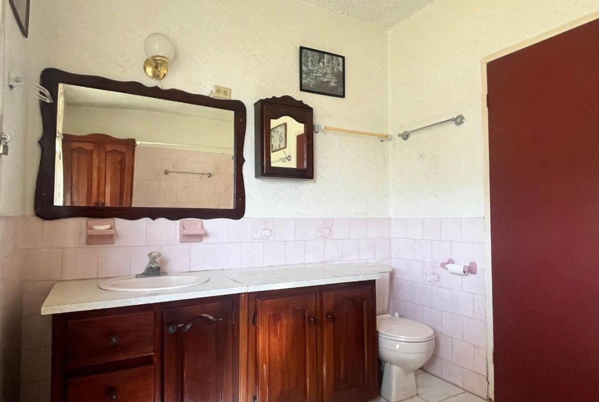 Fourth image of Retirement Rd, Santa Cruz in Santa Cruz, St. Elizabeth, Jamaica - property is For Sale