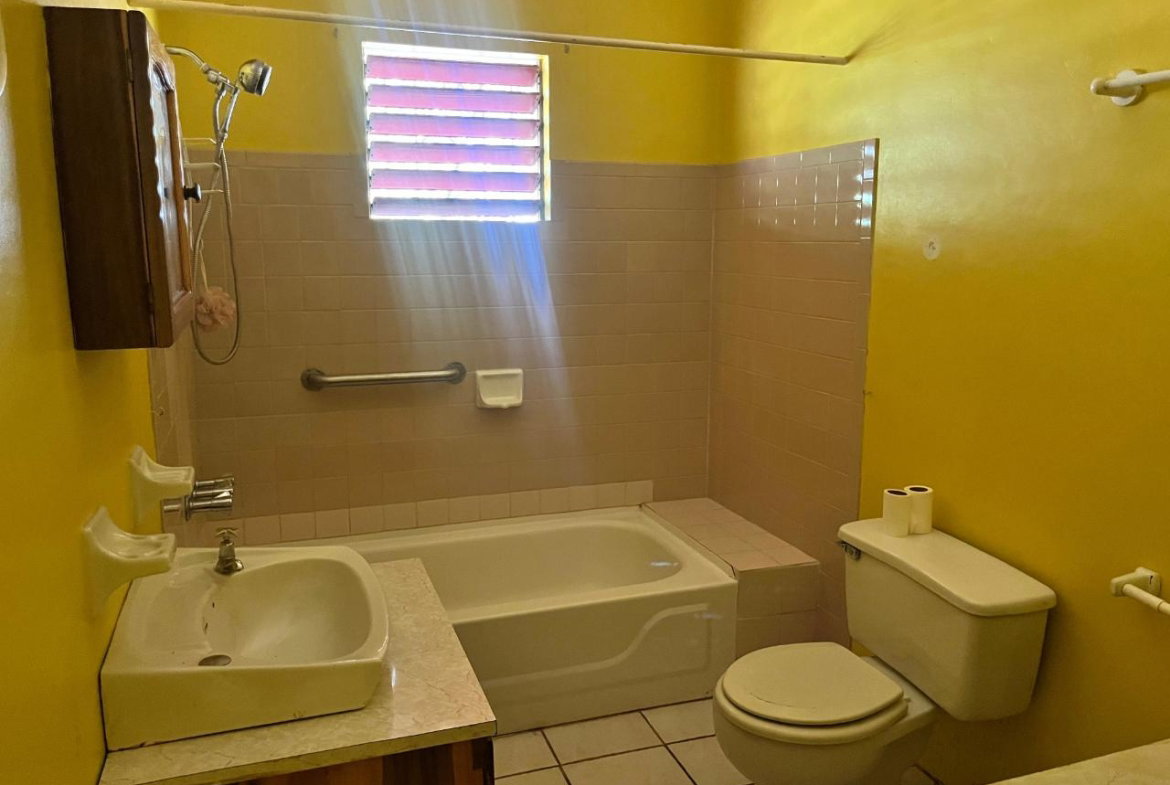 Eighth image of Retirement Rd, Santa Cruz in Santa Cruz, St. Elizabeth, Jamaica - property is For Sale