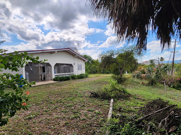 Second image of 10 Paisley Avenue, May Pen, in May Pen, Clarendon, Jamaica - property is For Sale