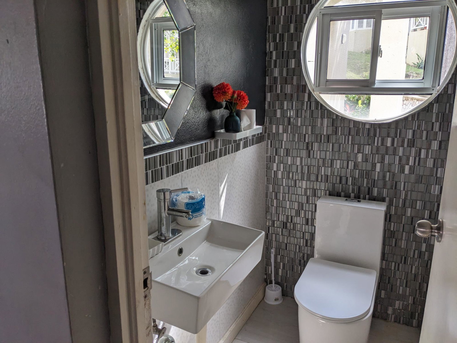 Twenty-Fifth image of Apt 22e Columbus Heights in Ocho Rios, St. Ann, Jamaica - property is For Rent