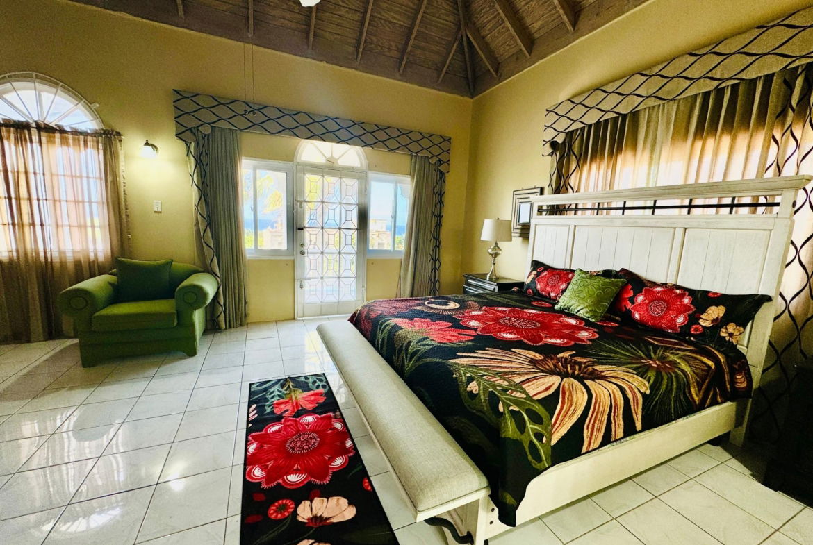 Thirteenth image of Lincoln Pl,coral Garden in Ironshore, St. James, Jamaica - property is For Rent