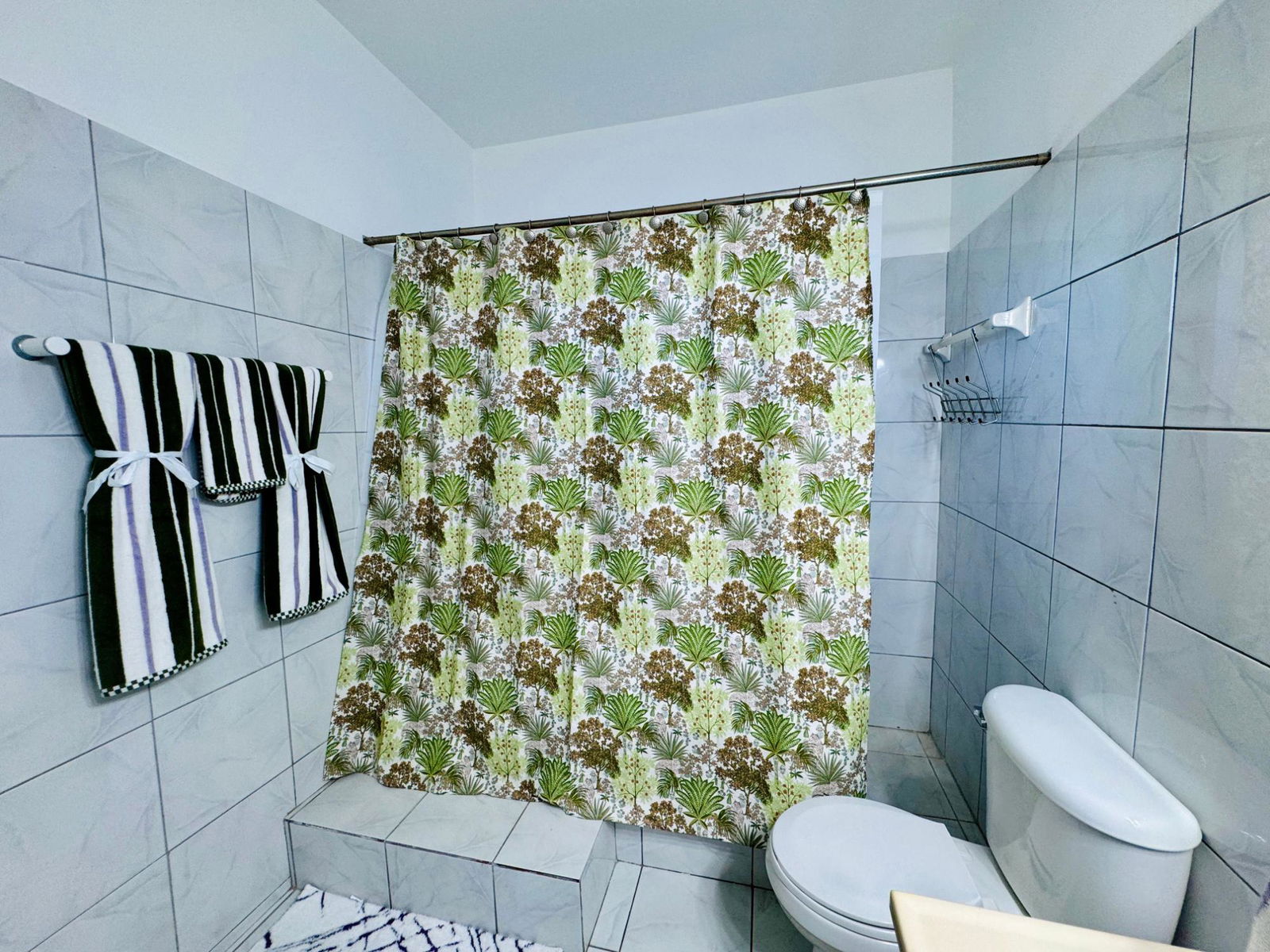 Fully-Furnished-2-Bedroom-Apartment-for-Rent-in-Coral-Gardens-St.-James-Jamaica Fifteenth image of Lincoln Pl,coral Garden in Ironshore, St. James, Jamaica - property is For Rent