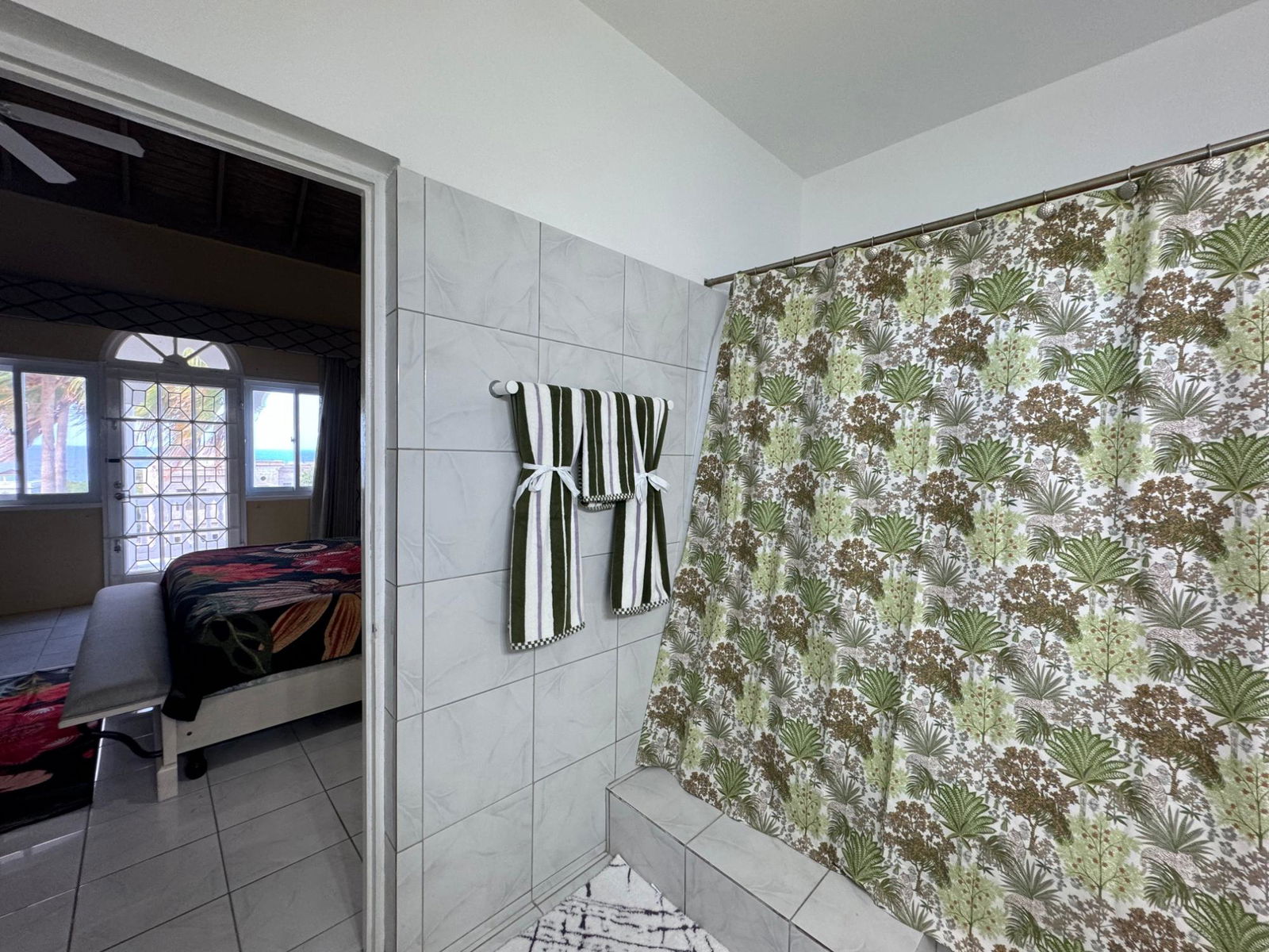 Fully-Furnished-2-Bedroom-Apartment-for-Rent-in-Coral-Gardens-St.-James-Jamaica Sixteenth image of Lincoln Pl,coral Garden in Ironshore, St. James, Jamaica - property is For Rent