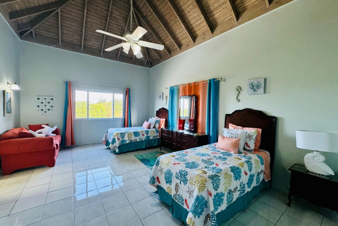 Eighteenth image of Lincoln Pl,coral Garden in Ironshore, St. James, Jamaica - property is For Rent