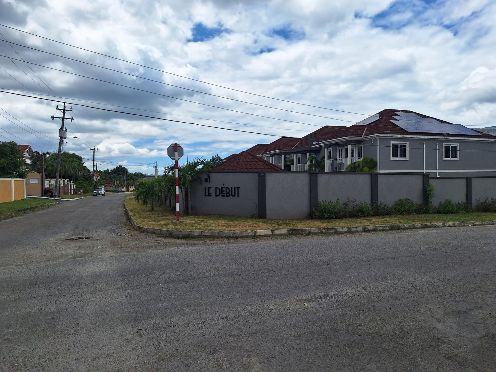 Eighth image of 5-1 Swallowfield Ave in Kingston 19, St. Andrew, Jamaica - property is For Rent