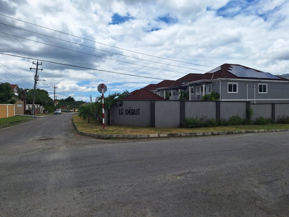 Eighth image of 5-1 Swallowfield Ave in Kingston 19, St. Andrew, Jamaica - property is For Rent