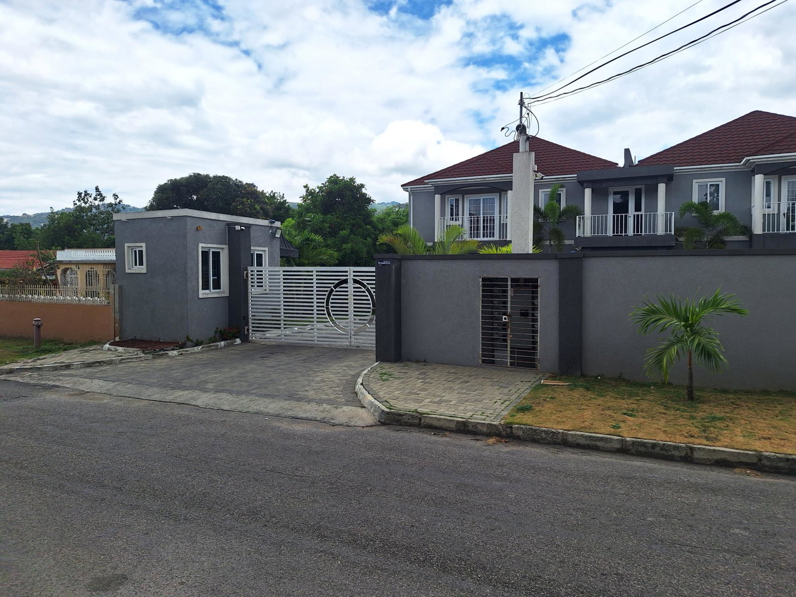 First image of 5-1 Swallowfield Ave in Kingston 19, St. Andrew, Jamaica - property is For Rent