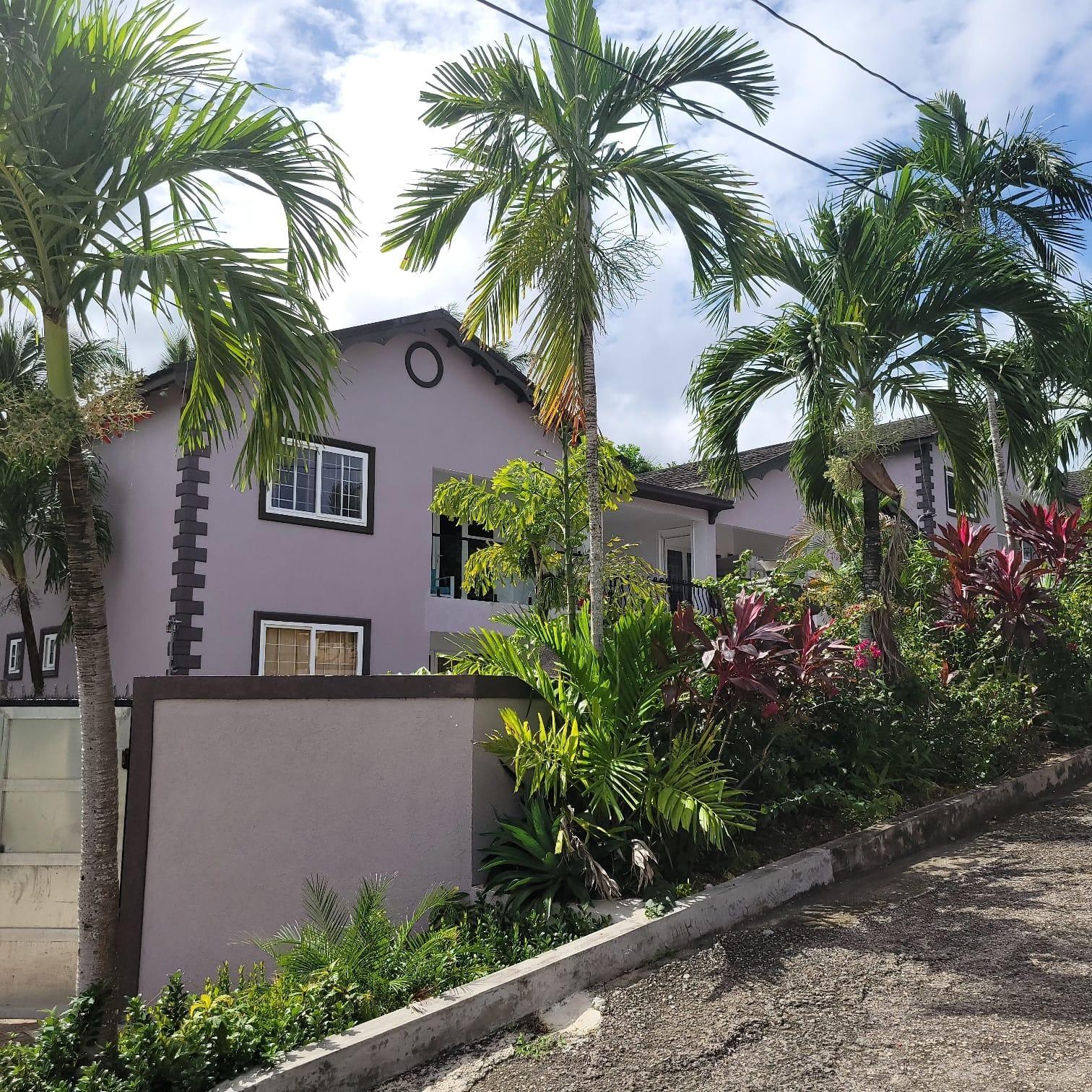 Fully-Furnished-2-Bedroom-Apartment-for-Rent-in-Ocho-Rios-St.-Ann Second image of 5- Stanmore Ocho Rios in Ocho Rios, St. Ann, Jamaica - property is For Rent