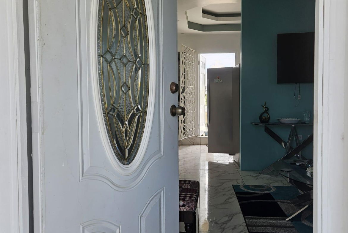 Fourteenth image of 88 2 East Greater Portmore s in Portmore Mall, St. Catherine, Jamaica - property is For Rent