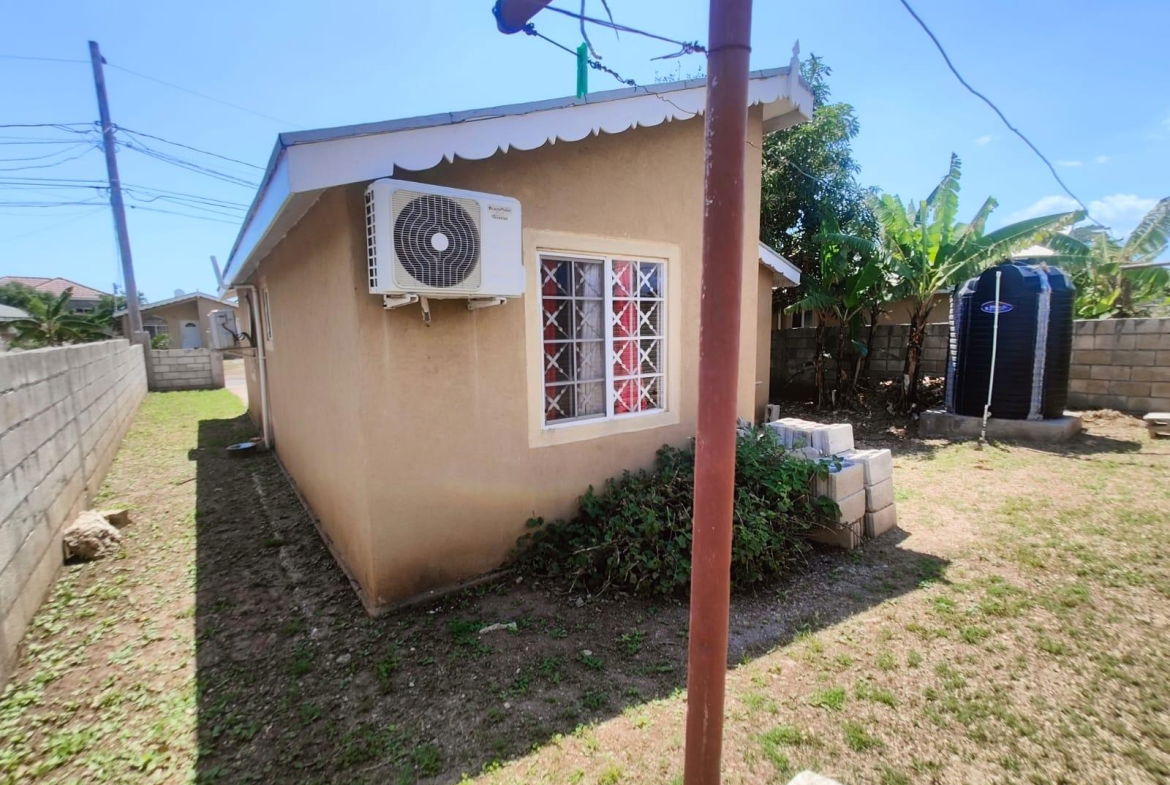 Seventeenth image of 7 Orchard Path, New Harbour in Old Harbour, St. Catherine, Jamaica - property is For Rent