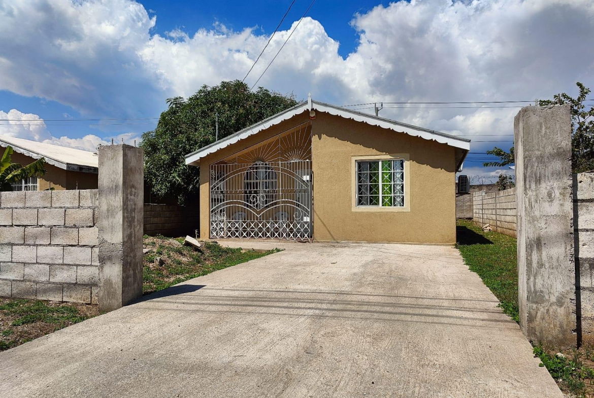 Third image of 7 Orchard Path, New Harbour in Old Harbour, St. Catherine, Jamaica - property is For Rent