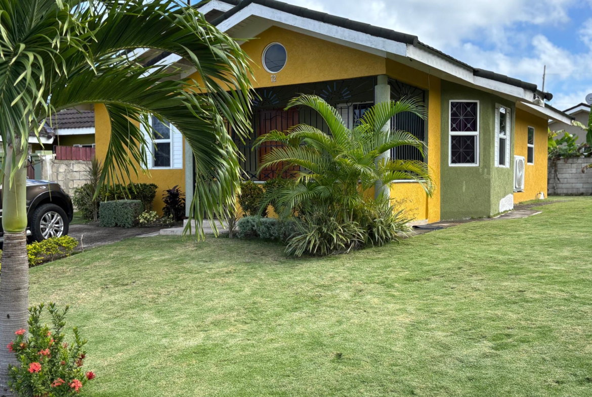 Fourteenth image of 72 Flamingo Avenue in Drax Hall Estate, St. Ann, Jamaica - property is For Rent