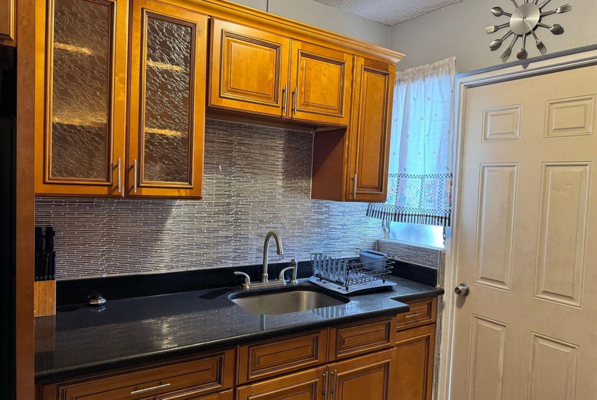 Seventh image of 8- Perkins Place in Kingston 19, St. Andrew, Jamaica - property is For Rent