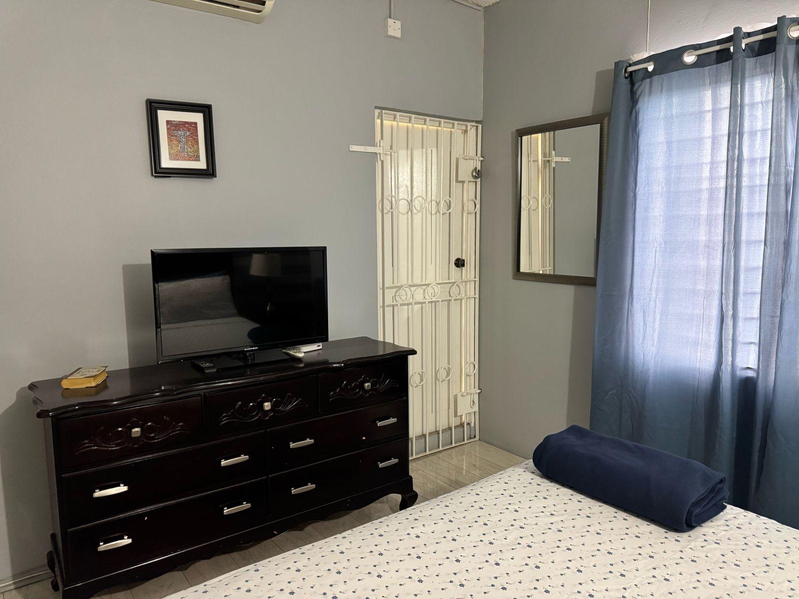 Tenth image of 8- Perkins Place in Kingston 19, St. Andrew, Jamaica - property is For Rent