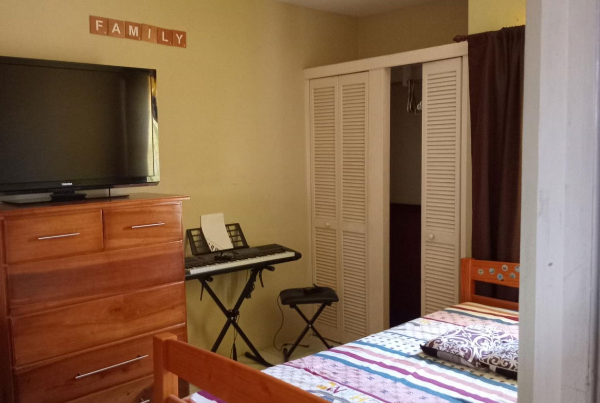 Tenth image of 10- Block 1e Phase 1 Union es in Unions Estate, St. Catherine, Jamaica - property is For Rent