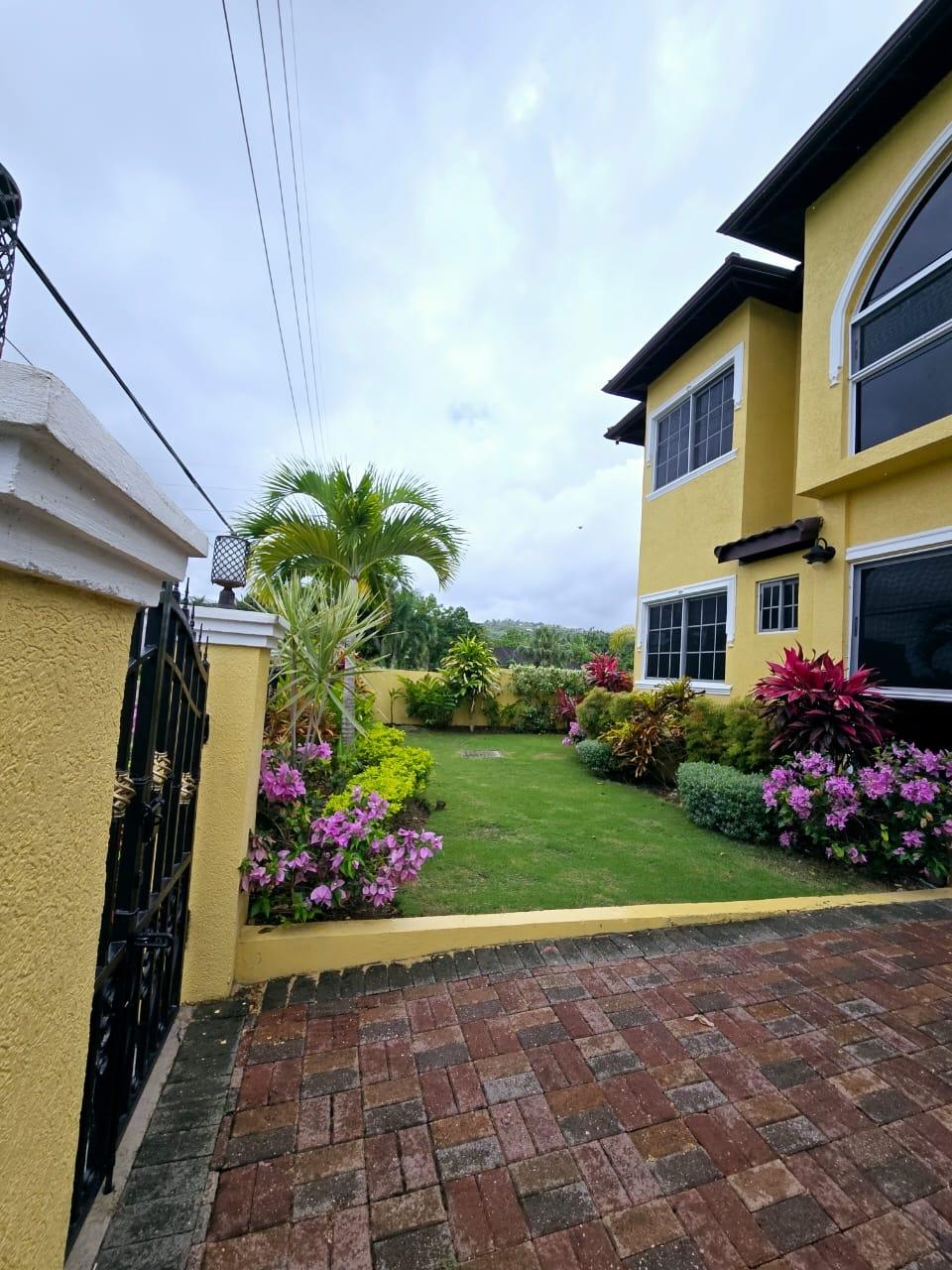 Fully-Furnished-3-Bedroom-House-for-Rent-in-River-Oaks-St.-Ann-Jamaica Second image of River Oaks, White River in Ocho Rios, St. Ann, Jamaica - property is For Rent