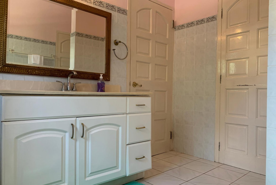 Eleventh image of Apt 1-580 Northern Estates Lilliput in Lilliput, St. James, Jamaica - property is For Rent