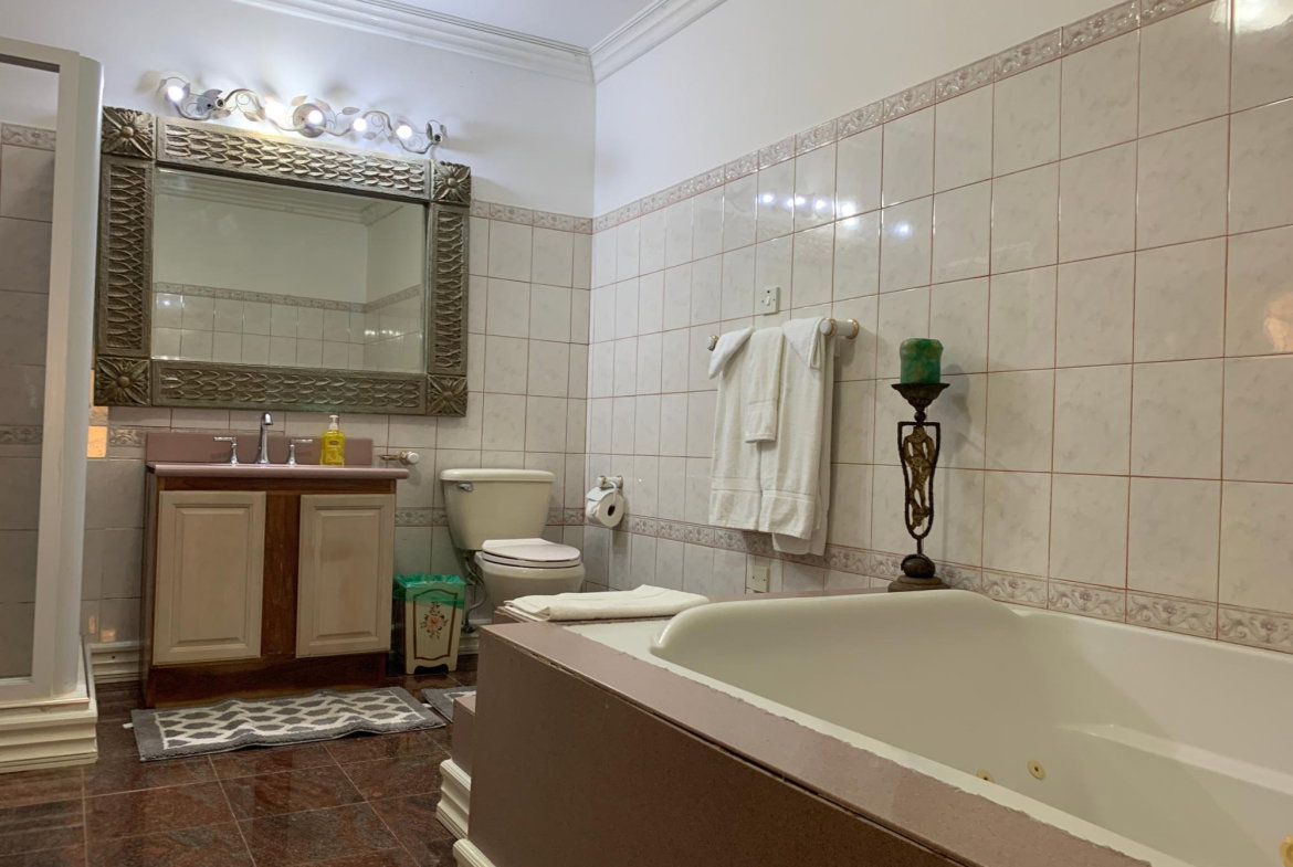 Fifth image of Apt 1-580 Northern Estates Lilliput in Lilliput, St. James, Jamaica - property is For Rent