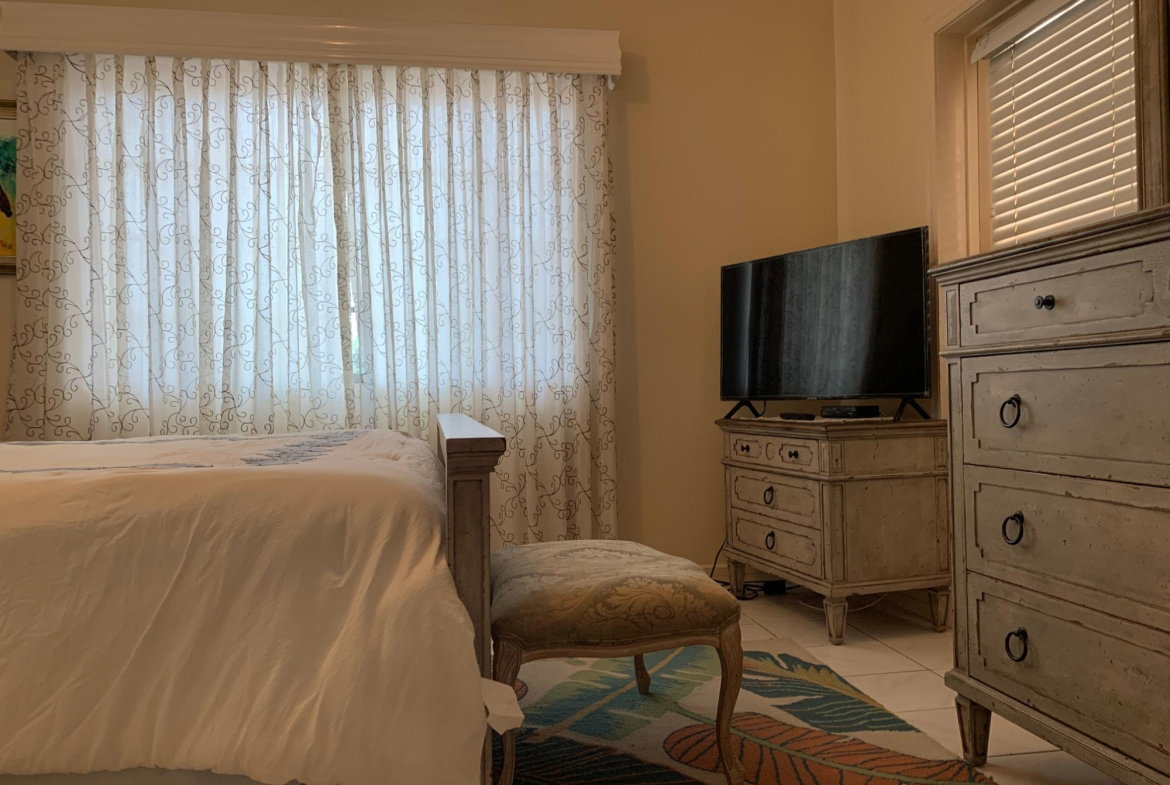 Ninth image of Apt 1-580 Northern Estates Lilliput in Lilliput, St. James, Jamaica - property is For Rent