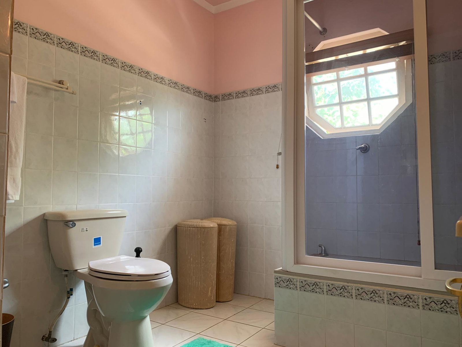 Tenth image of Apt 1-580 Northern Estates Lilliput in Lilliput, St. James, Jamaica - property is For Rent