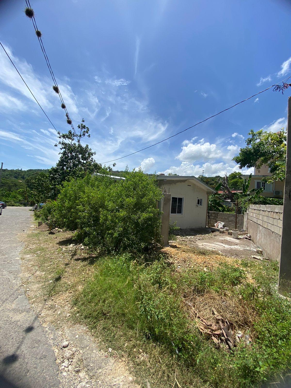 Fully-Furnished-Duplex-House-for-Sale-in-Great-Pond-Ocho-Rios-St.-Ann Ninth image of 10 Mocoya Avenue in Great Pond, St. Ann, Jamaica - property is For Sale