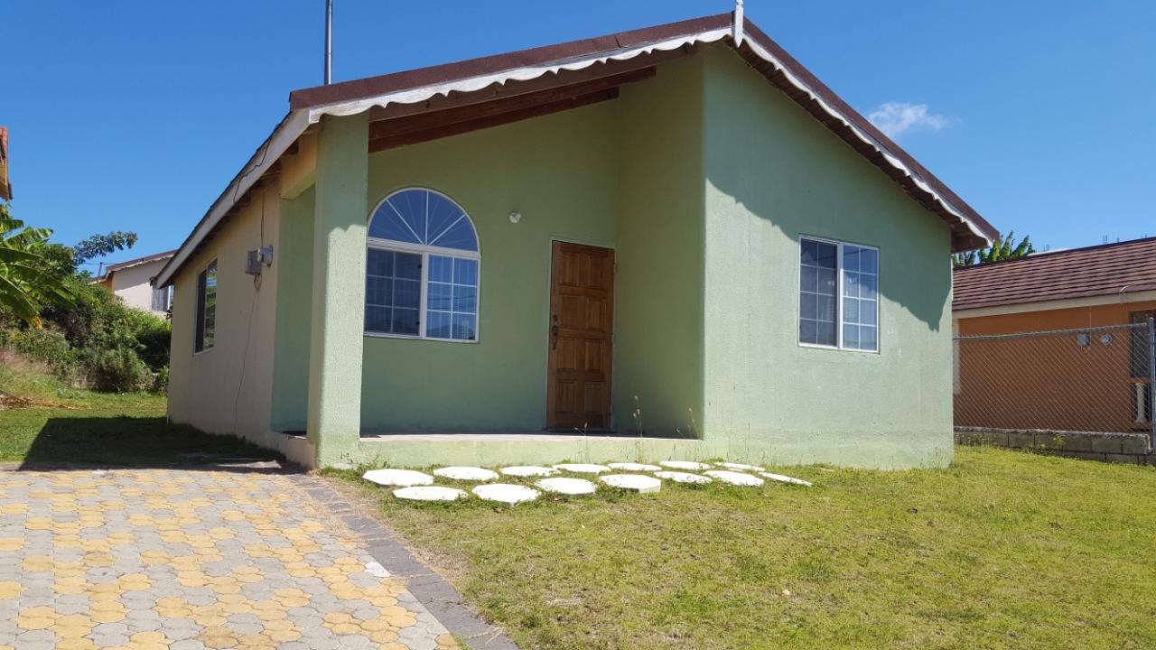 Furnished-1-Bedroom-House-for-Rent-in-Rhyne-Park-Village-St.-James-Jamaica Second image of 699 Rhyne Park Village in Montego Bay, St. James, Jamaica - property is For Rent